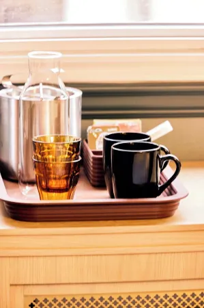 Union Hotel Отели рядом с достопримечательностью «CMU College of Makeup Art & Design»