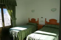 Hostal Restaurante Torrente Hotels in Los Velez