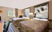 Super 8 by Wyndham Elkins Hotel a Randolph County
