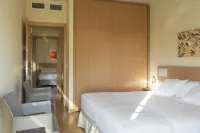 Apartamentos Aura Park Fira BCN Hôtels à : L'Hospitalet de Llobregat
