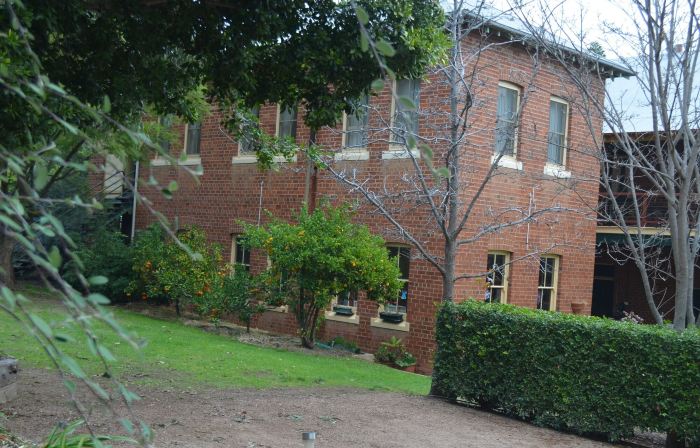 Old Parkes Convent