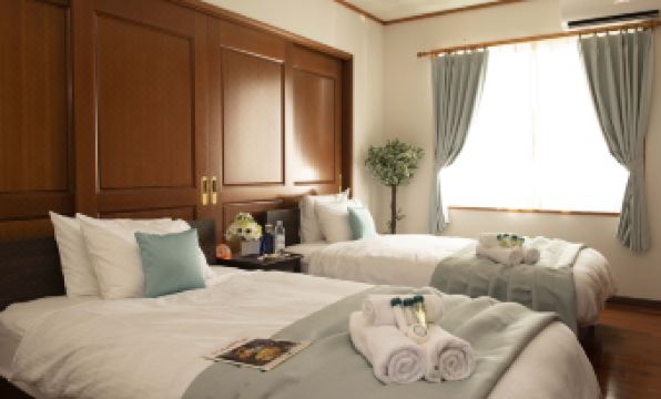 Miyakojima White House