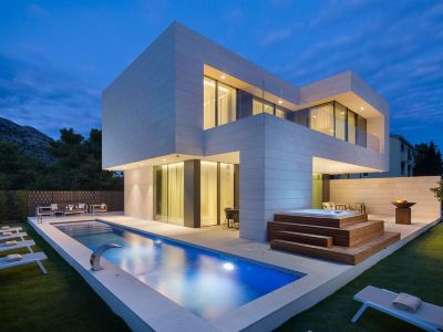 5-Star Villa Calma II with Heated Pool & Jacuzzi Oasis