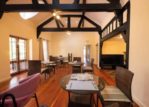 Kongoni House - Bed and Breakfasts