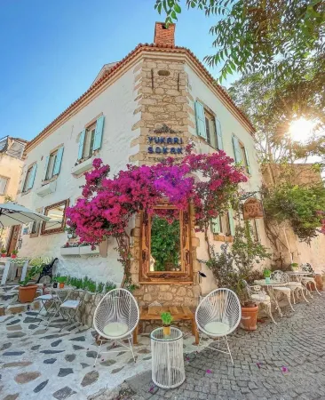 Yukari Sokak VIP Butik Otel Отели рядом с достопримечательностью «Alacati Surf Paradise Club»