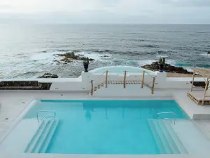 Costa Mágica - Romantic Ocean Boutique Hotel & Club
