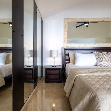 Beachfront 7Br Villa with Pool & Maid