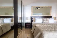 Beachfront 7Br Villa with Pool & Maid