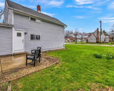 New! Renovated 1BR w/ King: Modern Comfort Ξενοδοχεία στην πόλη Berea