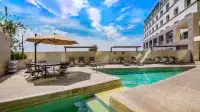 Hilton Querétaro - Pools