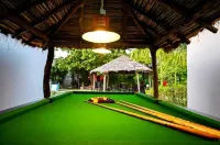 Kingfisher Resort Hotels in Bhilewani