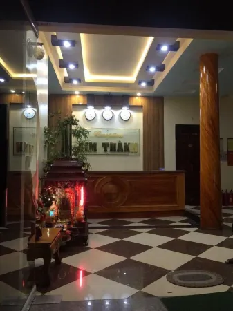 Kim Thanh Hotel Lao CAI - by Bay Luxury Отели рядом с достопримечательностью «Hồ Chí Minh Park»