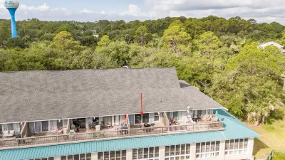 5 Springtide Villa With Resort Passes Hôtels à : Beaufort County