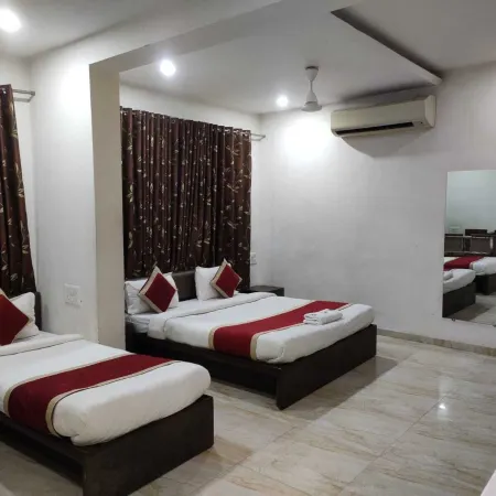 Hotel Luxura