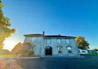 Summer Sale! Beakstown House Luxurious 5-Bed Villa Hotels in Cashel