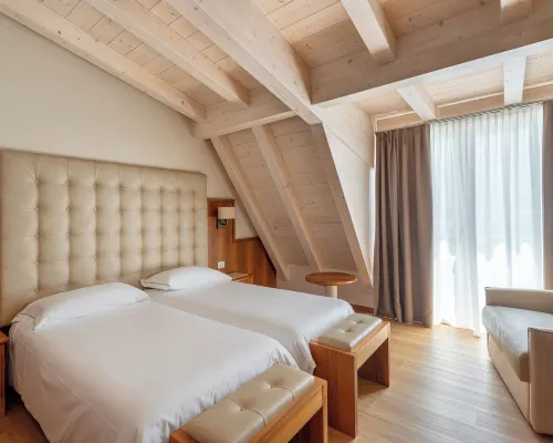 Hotel Palme & Suite Hotels in Garda Town