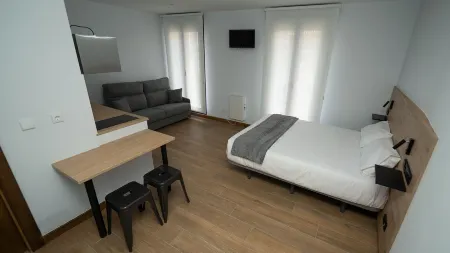 Apartamentos Puerta de Occidente