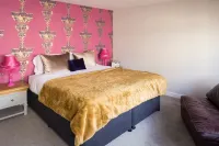 Dream Stays Bath - Queen Street Loft Apartment