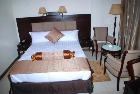 Alwaq Hotel Отели в г. West Gojam