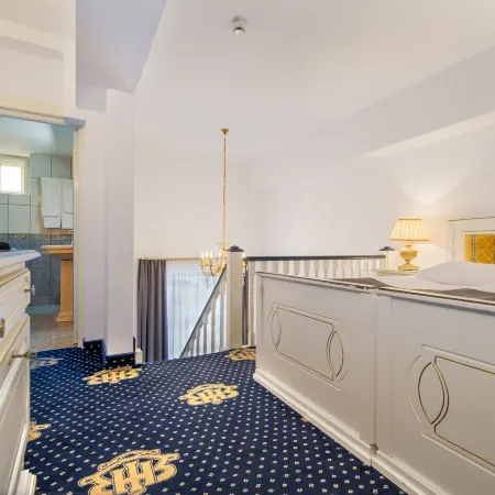 Hotel Imparatul Romanilor