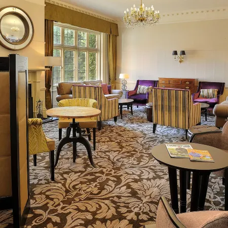 The Crown Manor House Hotel