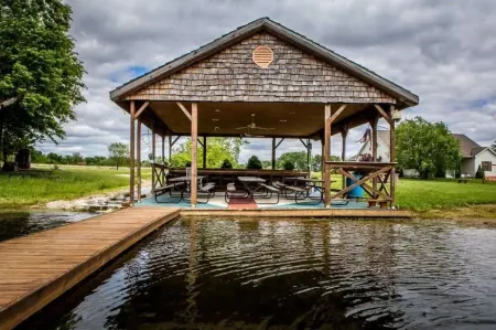 Pleasant Grove Farm LLC