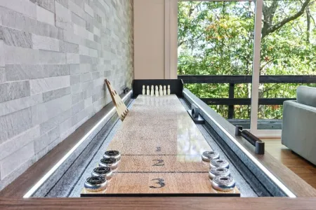 Ski-in Ski-Out Home by Waterparks, Big Games, Dog Friendly