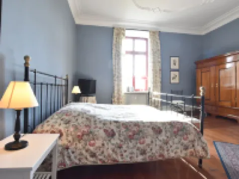 薩託有花園的公寓