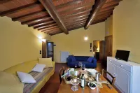 Il Bellini - Tuscany Farmholiday Hotels in Castelfranco di Sopra
