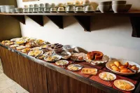 Bombonato Hotel - Fácil Acesso ao Aeroporto e Parque de Exposições Abcz - breakfast