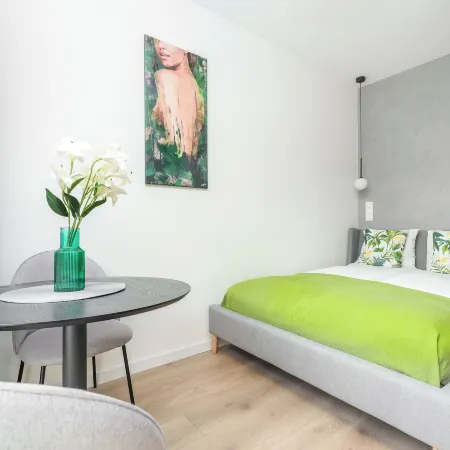 Margi Aicon Very Cozy Old Town Studio