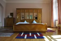 Hotel Schloss Triestewitz Hotels in Zwethau