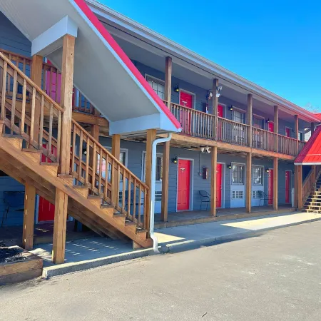 Baja Motel