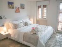 Hotel Boutique la Artilleria Hotels near Monumento Torre del Reloj
