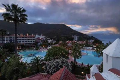 Marti Resort Deluxe Hotel Hotels near Dolphin-Park Marmaris