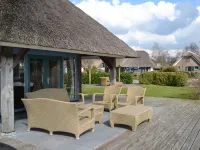 Stylish Thatched Villa with 2 Bathrooms Near Giethoorn Hotels in Wanneperveen