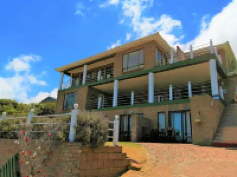 Amzee Bokmakierie Guest House Hotels in Mossel Bay