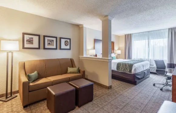 南塔爾薩-伍德蘭希爾斯舒適酒店