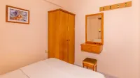 Üstün Apart