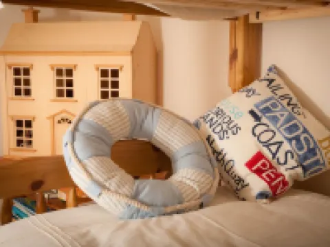 Cosy & homely cottage 1m from Brixham-Tucked away from the hustle and bustle . Hotel a Brixham