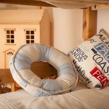 Cosy & homely cottage 1m from Brixham-Tucked away from the hustle and bustle .