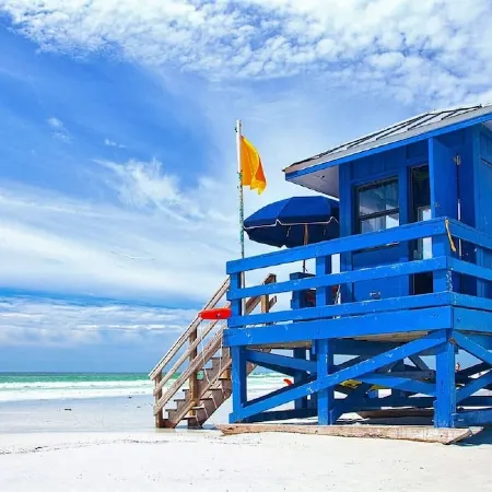 2B/2B 1400sf Siesta Key Townhouse With Parking Garage Across From Public Beach