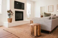 Luxury Village Home Close to Beaches and Wineries!