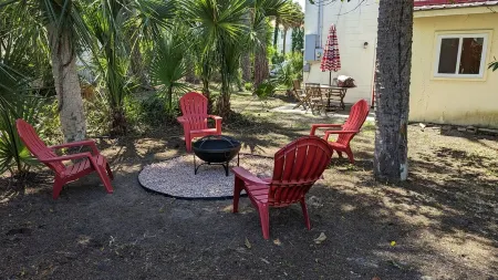 Beach-Chic Apt. for Two - SLEEP NUMBER BED - Porch Rockers - Short Walk to Beach