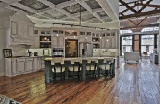 Urban Loft 5,000 SqFt. Sleeps 17 Next to Frankfort Distilleries,PERFECT LOCATION