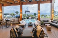 Modern Amenities and Steps from Park Circle Attractions - Tranquil Retreat Hotels in North Charleston