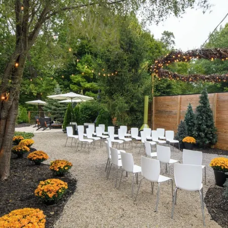 Retreat WithInn-Relaxation Centrally Located to Beaches and Walkable Restaurants