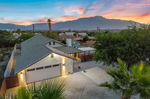 Stunning Heated Pool and Unique Confession Room - Charming Desert Oasis