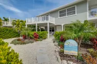 Spacious Layout and Shared Heated Pool - Gorgeous Beachside Haven Hotels in Anna Maria