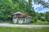 Cozy Efficiency with Scenic Deck Retreat - Charming Historic Hideaway